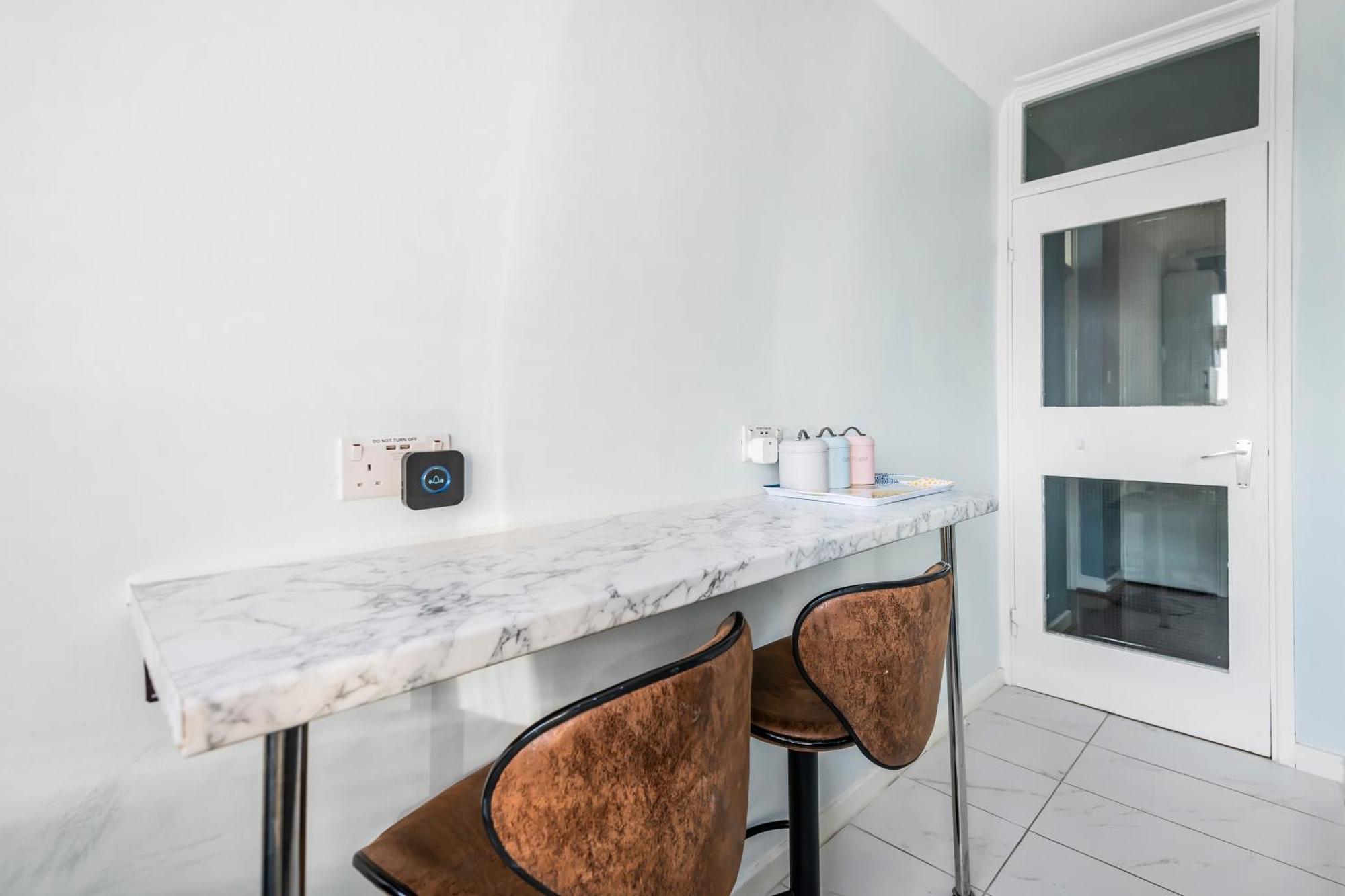 Riverside 3Br With Easy Transport 20Mins To City Centre London Bagian luar foto